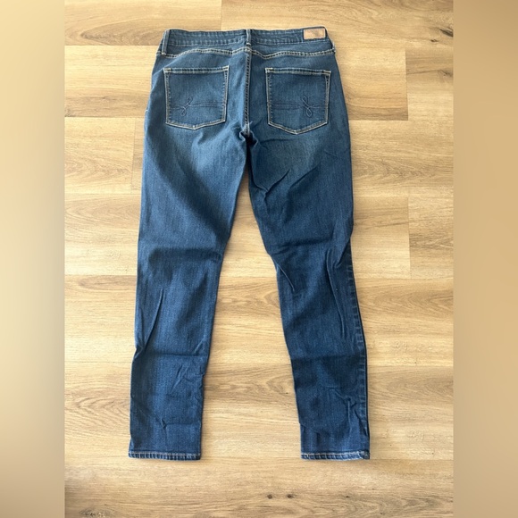 Levi’s Denizen Woman’s Modern Skinny Jeans – Size 30x34, Dark Wash- Like New - Picture 5 of 6